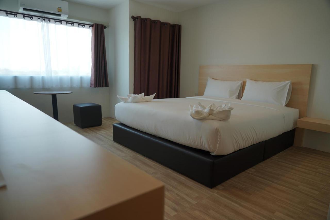 The Charlotte Smart Hotel Lop Buri Dış mekan fotoğraf