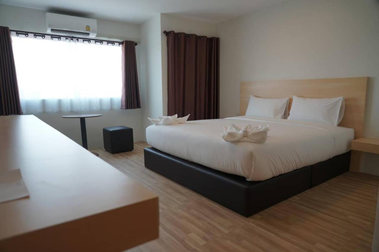 The Charlotte Smart Hotel Lop Buri Dış mekan fotoğraf